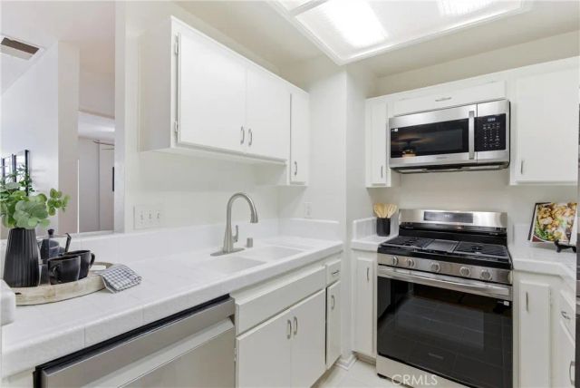 7735 BRIARGLEN LOOP I, Stanton, CA 90680