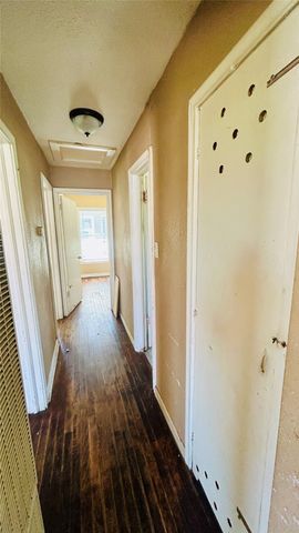 2016 Daniel Street, Fort Worth, TX 76104