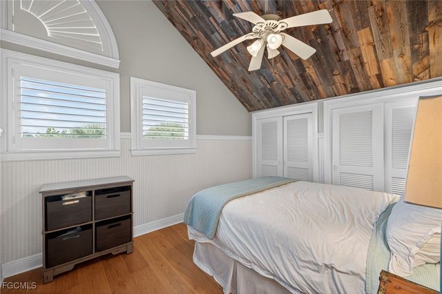 699 Anchor DR, Sanibel, FL 33957