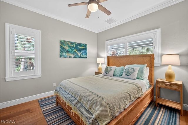 699 Anchor DR, Sanibel, FL 33957