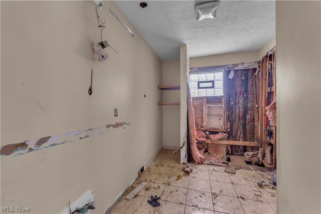 23804 Blackburn Road, Oakwood, OH 44146