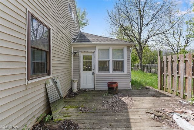 23804 Blackburn Road, Oakwood, OH 44146