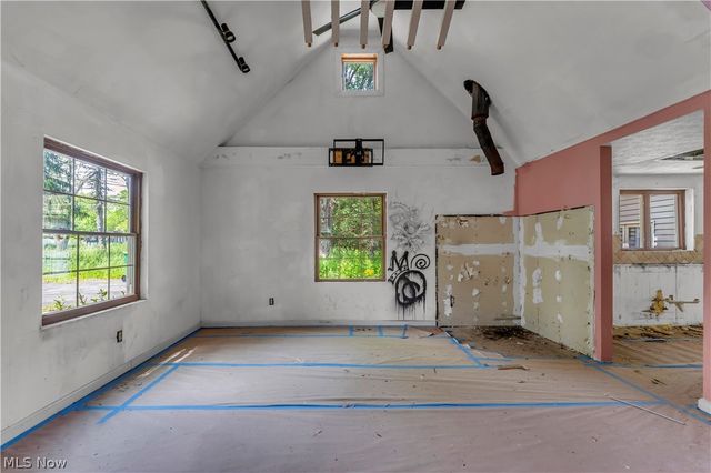 23804 Blackburn Road, Oakwood, OH 44146