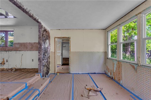 23804 Blackburn Road, Oakwood, OH 44146