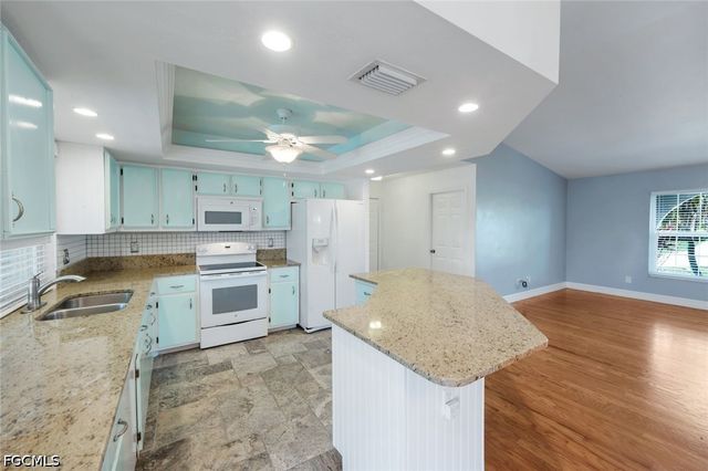 322 SE 17th ST, Cape Coral, FL 33990