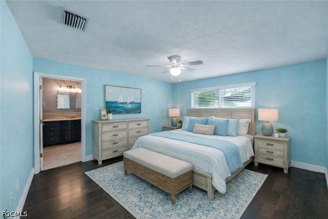 322 SE 17th ST, Cape Coral, FL 33990
