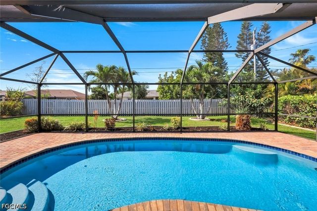 322 SE 17th ST, Cape Coral, FL 33990
