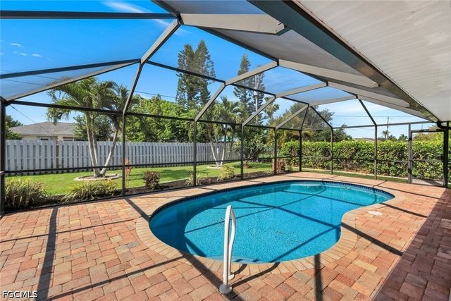 322 SE 17th ST, Cape Coral, FL 33990