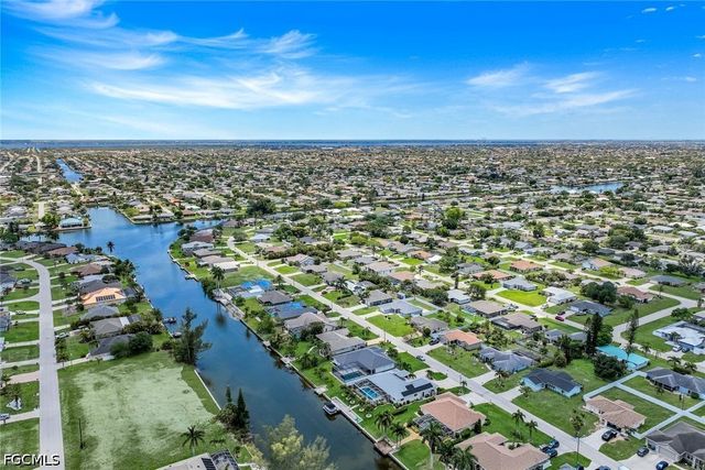 322 SE 17th ST, Cape Coral, FL 33990