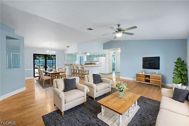 322 SE 17th ST, Cape Coral, FL 33990