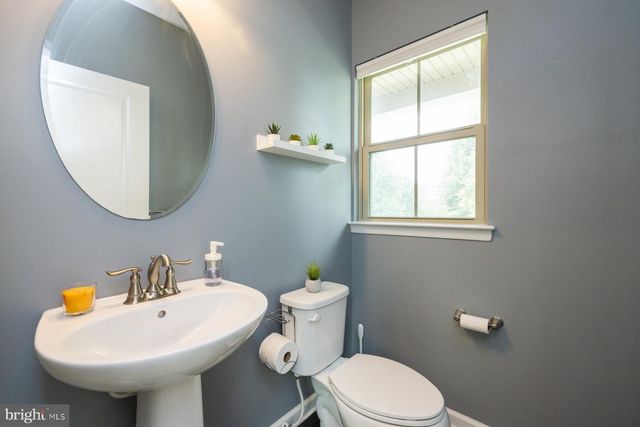 5861 OAKDALE VILLAGE RD, Ijamsville, MD 21754