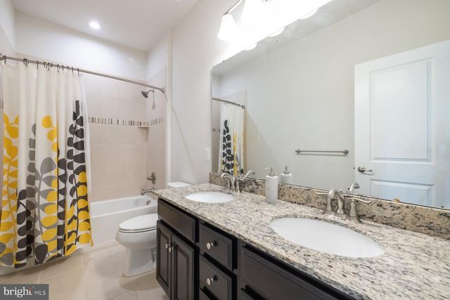 5861 OAKDALE VILLAGE RD, Ijamsville, MD 21754