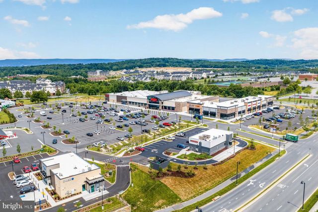 5861 OAKDALE VILLAGE RD, Ijamsville, MD 21754