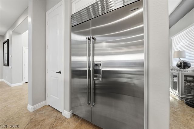 2732 Marie Antoinette Street, Henderson, NV 89044