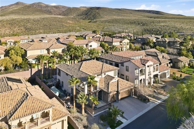 2732 Marie Antoinette Street, Henderson, NV 89044