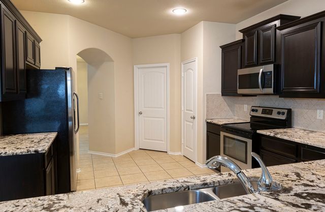 601 Ivy Lane, Josephine, TX 75173