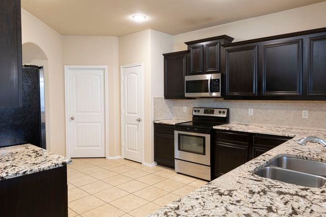 601 Ivy Lane, Josephine, TX 75173