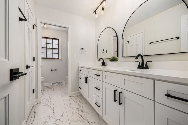 5387 Candlewood Court, Lisle, IL 60532