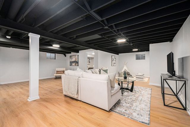 5387 Candlewood Court, Lisle, IL 60532