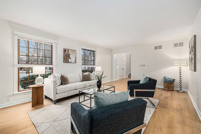 5387 Candlewood Court, Lisle, IL 60532