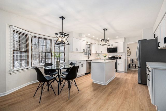 5387 Candlewood Court, Lisle, IL 60532