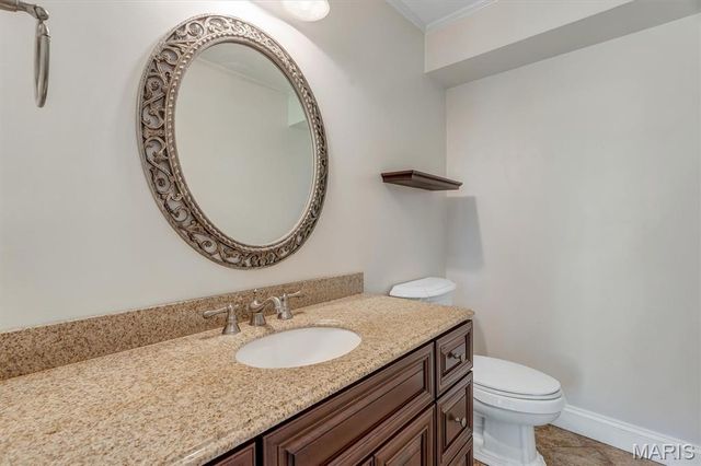 15355 Highcroft Drive, Chesterfield, MO 63017