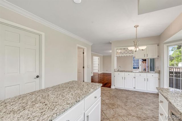 15355 Highcroft Drive, Chesterfield, MO 63017
