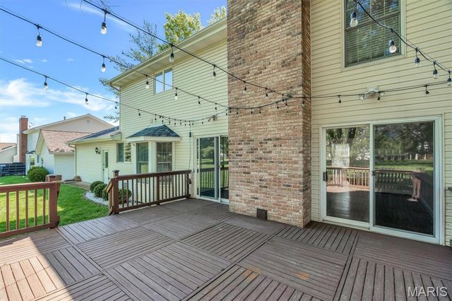 15355 Highcroft Drive, Chesterfield, MO 63017