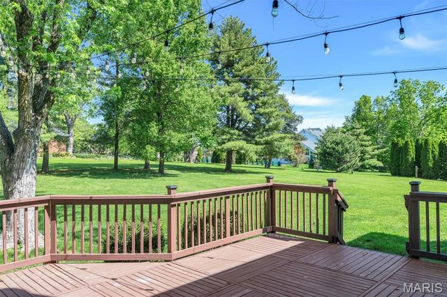 15355 Highcroft Drive, Chesterfield, MO 63017