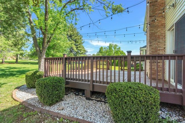 15355 Highcroft Drive, Chesterfield, MO 63017