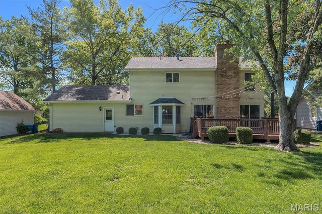 15355 Highcroft Drive, Chesterfield, MO 63017