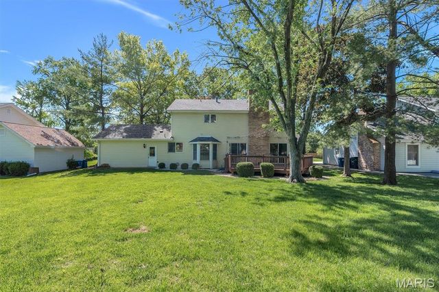 15355 Highcroft Drive, Chesterfield, MO 63017