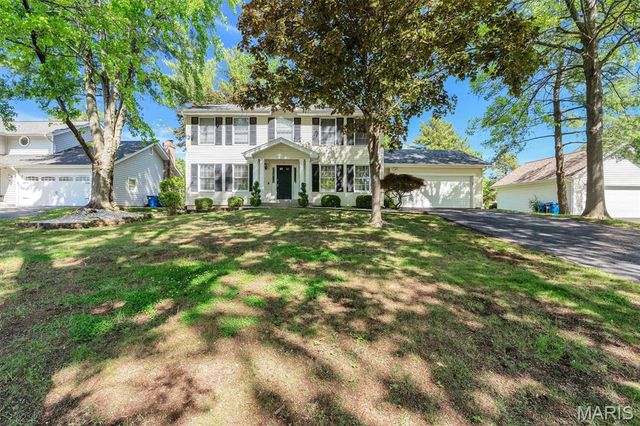 15355 Highcroft Drive, Chesterfield, MO 63017