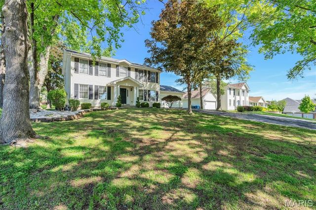 15355 Highcroft Drive, Chesterfield, MO 63017
