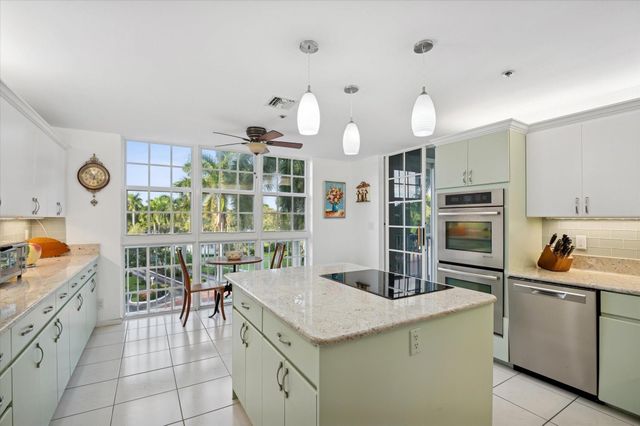 4112 W Palm Aire Drive 124a, Pompano Beach, FL 33069