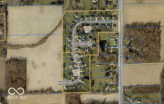 6052 W Broken Arrow Drive, New Palestine, IN 46163