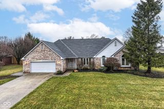 6052 W Broken Arrow Drive, New Palestine, IN 46163