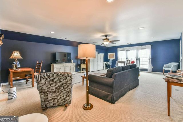 6652 Fawn Meadow Lane, Hoschton, GA 30548