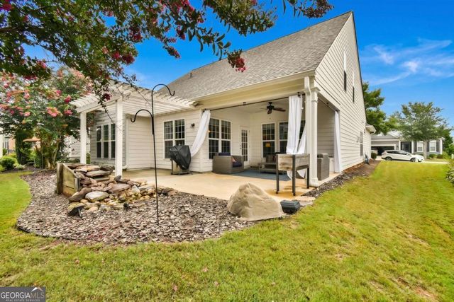 6652 Fawn Meadow Lane, Hoschton, GA 30548
