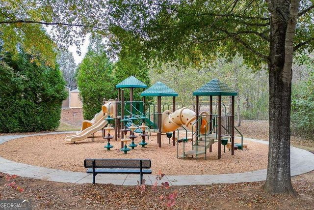 6652 Fawn Meadow Lane, Hoschton, GA 30548