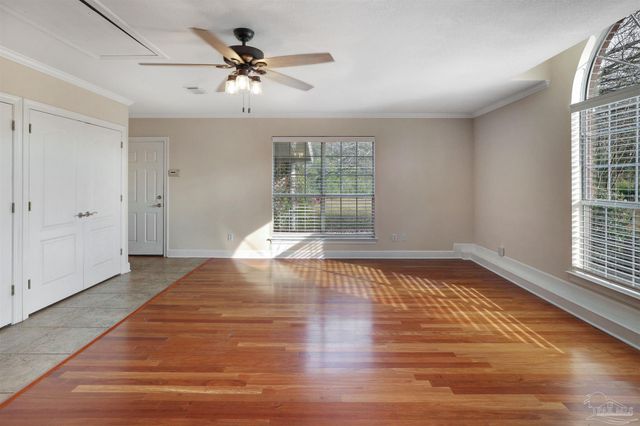 4621 Riley Rd, Milton, FL 32583