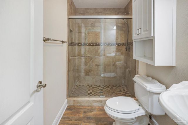 4621 Riley Rd, Milton, FL 32583