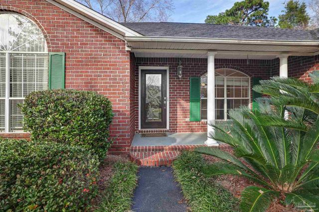 4621 Riley Rd, Milton, FL 32583