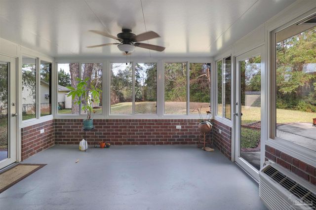 4621 Riley Rd, Milton, FL 32583