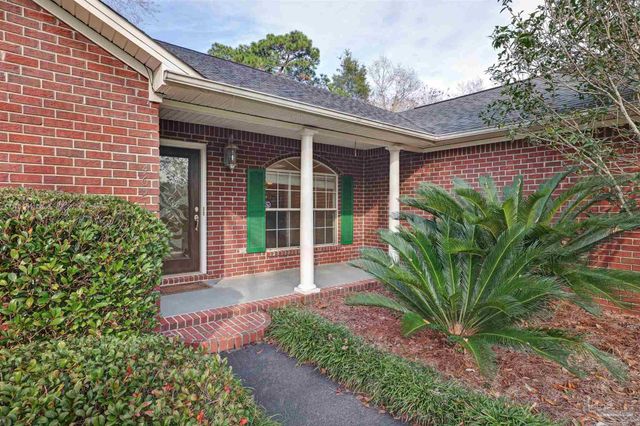 4621 Riley Rd, Milton, FL 32583