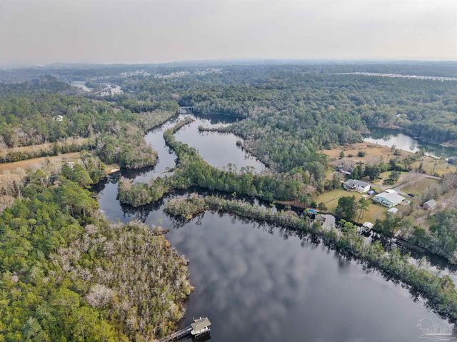 4621 Riley Rd, Milton, FL 32583