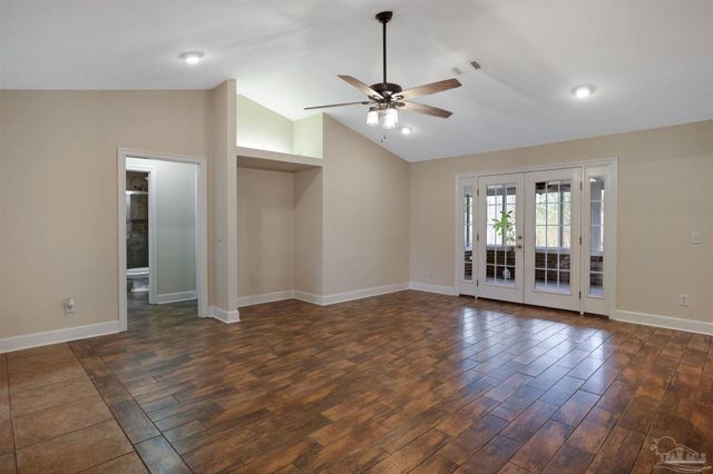 4621 Riley Rd, Milton, FL 32583