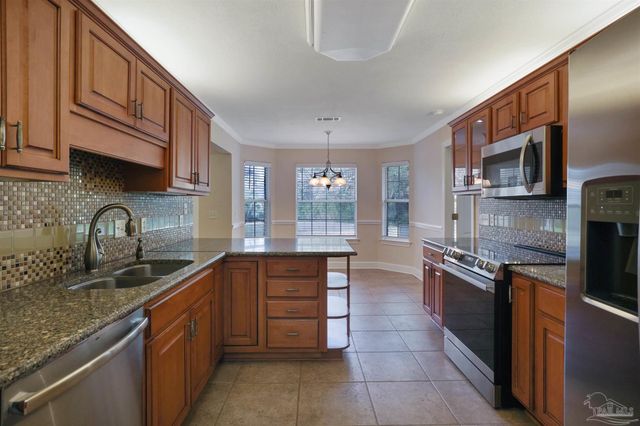 4621 Riley Rd, Milton, FL 32583