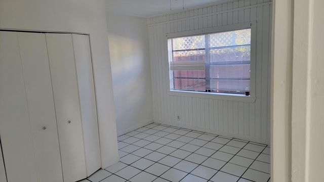 1927 Lincoln Street 7, Hollywood, FL 33020