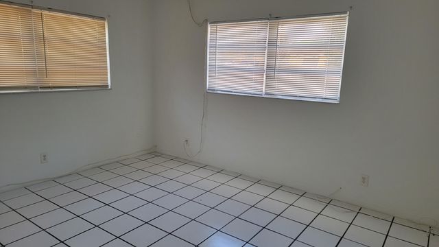 1927 Lincoln Street 7, Hollywood, FL 33020